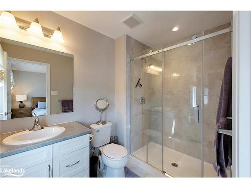 4 Archer Avenue, Collingwood, ON - Indoor Photo Showing Bathroom