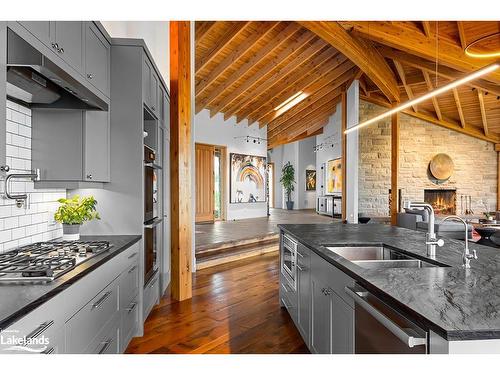 827834 Mulmur-Nottawasaga Townline, Creemore, ON - Indoor Photo Showing Kitchen With Double Sink