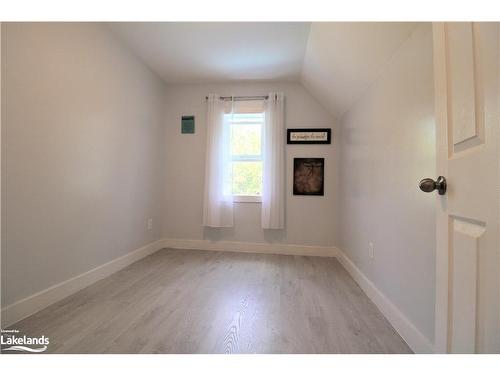 14 N Fetterly Street, Huntsville, ON - Indoor Photo Showing Kitchen With Upgraded Kitchen