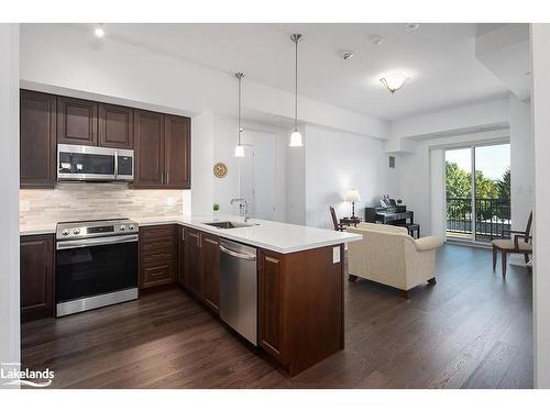 408-1 Hume Street, Collingwood, ON - Indoor Photo Showing Kitchen With Upgraded Kitchen