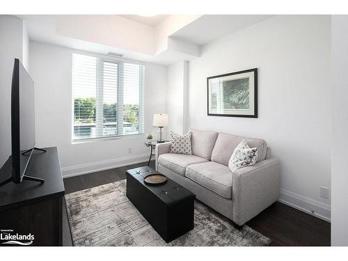 408-1 Hume Street, Collingwood, ON - Indoor Photo Showing Living Room