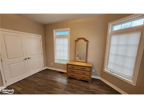 11 Prescott Crescent, Bracebridge, ON - Indoor Photo Showing Other Room