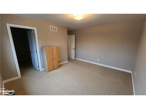 11 Prescott Crescent, Bracebridge, ON - Indoor Photo Showing Other Room