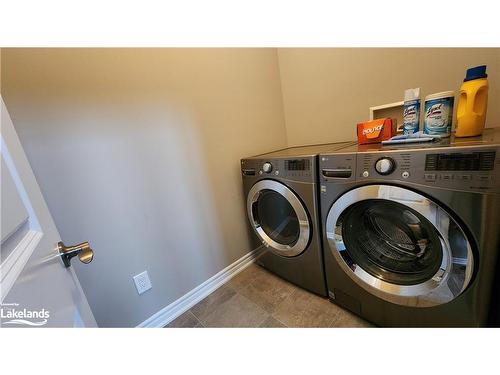 11 Prescott Crescent, Bracebridge, ON - Indoor Photo Showing Laundry Room