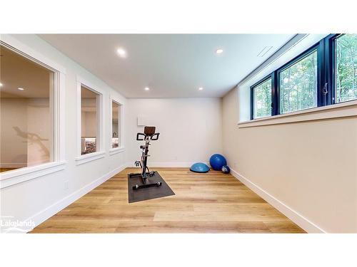 306 Balmy Beach Road, Georgian Bluffs, ON - Indoor Photo Showing Other Room