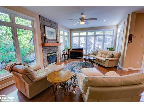 20 Baypoint Court, Gravenhurst, ON - Indoor Photo Showing Living Room With Fireplace