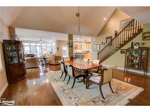 20 Baypoint Court, Gravenhurst, ON - Indoor Photo Showing Dining Room