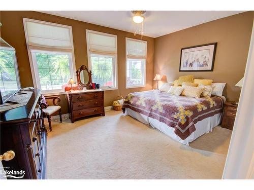 20 Baypoint Court, Gravenhurst, ON - Indoor Photo Showing Bedroom