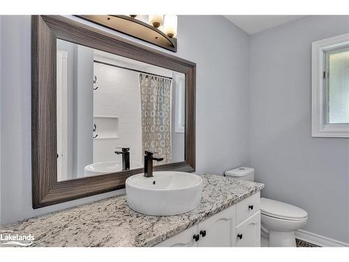 9 Middleton Drive, Peterborough, ON - Indoor Photo Showing Bathroom