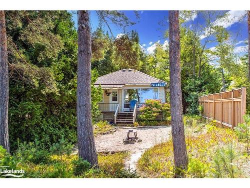 1666 Shore Lane, Wasaga Beach, ON - Outdoor