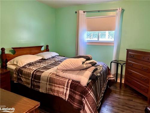 38 Bayside Avenue, Victoria Harbour, ON - Indoor Photo Showing Bedroom