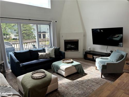 11-110 Kellie'S Way, The Blue Mountains, ON - Indoor Photo Showing Living Room With Fireplace