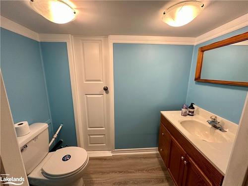 110 Melrose Avenue, Wasaga Beach, ON - Indoor Photo Showing Bathroom