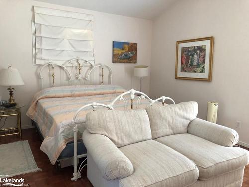 165 Settlers Way, The Blue Mountains, ON - Indoor Photo Showing Bedroom