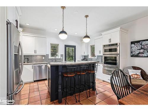 787517 Grey 13 Road, Clarksburg, ON - Indoor Photo Showing Kitchen With Stainless Steel Kitchen With Upgraded Kitchen