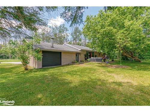 6278 Vancise Court, Clearview, ON - Outdoor