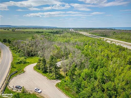 6278 Vancise Court, Clearview, ON - Outdoor With View