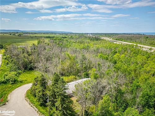 6278 Vancise Court, Clearview, ON - Outdoor With View