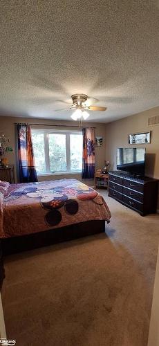 11 Herons Hill, Bracebridge, ON - Indoor Photo Showing Bedroom