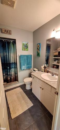 11 Herons Hill, Bracebridge, ON - Indoor Photo Showing Bathroom