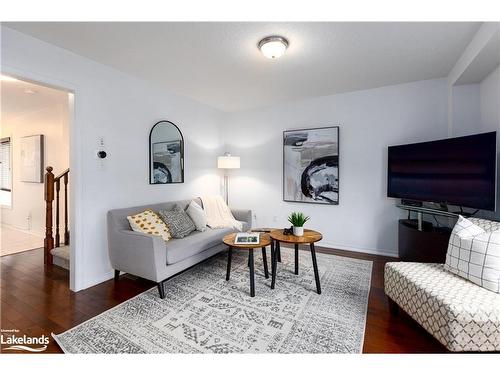 115 Bailey Drive, Cambridge, ON - Indoor Photo Showing Living Room