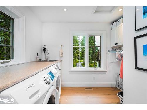 5 Purple Hill Lane, Creemore, ON - Indoor Photo Showing Laundry Room