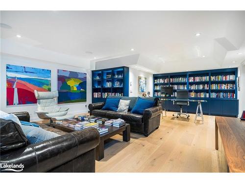 5 Purple Hill Lane, Creemore, ON - Indoor Photo Showing Living Room