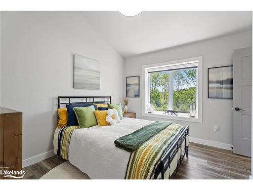 140 Vernon Shores Avenue, Huntsville, ON - Indoor Photo Showing Bedroom