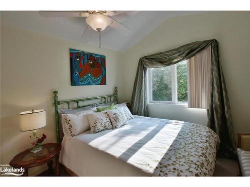 103 Ellen Lane, Collingwood, ON - Indoor Photo Showing Bedroom