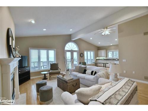 46 William Avenue, Wasaga Beach, ON - Indoor Photo Showing Living Room With Fireplace