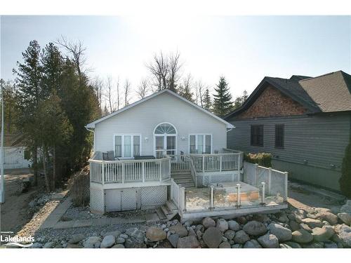 46 William Avenue, Wasaga Beach, ON - Outdoor With Deck Patio Veranda