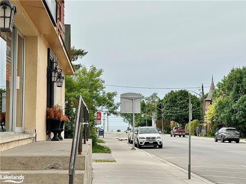 204-110 Sykes Street N, Meaford, ON - Outdoor