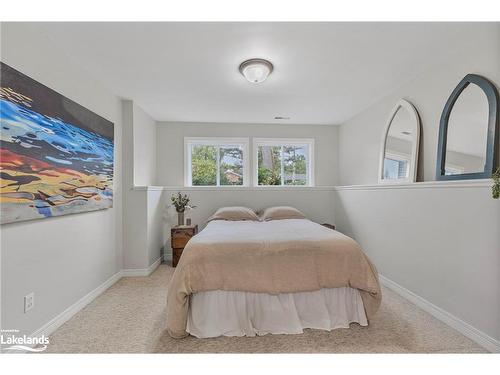 377 Peel Street, Collingwood, ON - Indoor Photo Showing Bedroom