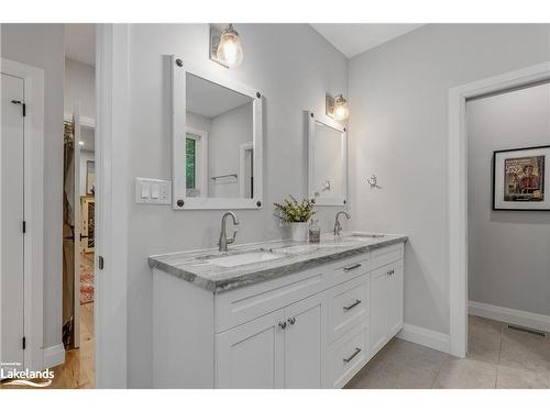 170 Springfield Road, Huntsville, ON - Indoor Photo Showing Bathroom