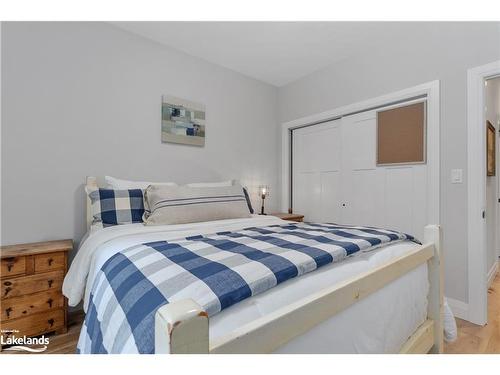 170 Springfield Road, Huntsville, ON - Indoor Photo Showing Bedroom