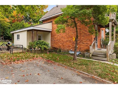 300 Harvey Street, Orillia, ON - Outdoor