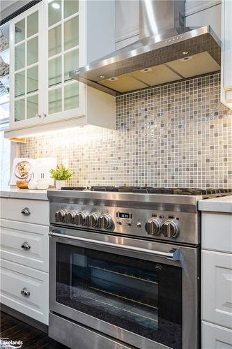 18 Amelia Street, Springwater, ON - Indoor Photo Showing Kitchen