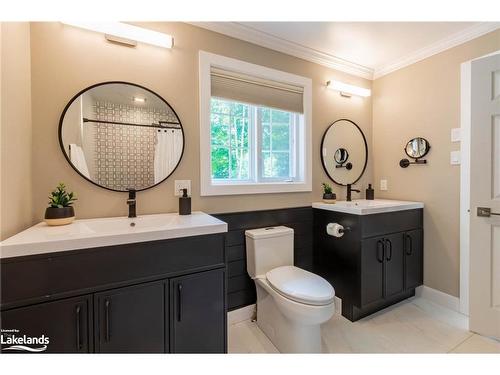 24 Birchwood Drive, Huntsville, ON - Indoor Photo Showing Bathroom