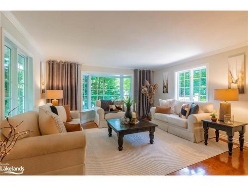 24 Birchwood Drive, Huntsville, ON - Indoor Photo Showing Living Room