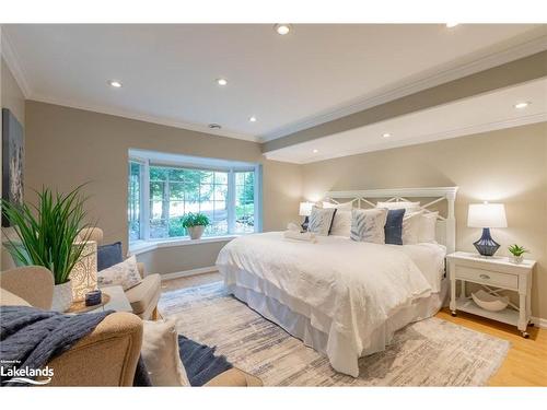 24 Birchwood Drive, Huntsville, ON - Indoor Photo Showing Bedroom