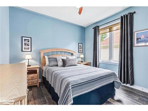 44 Starboard Circle, Wasaga Beach, ON - Indoor Photo Showing Bedroom