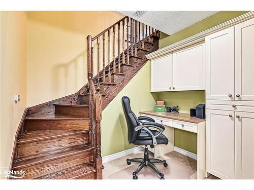 44 Starboard Circle, Wasaga Beach, ON - Indoor Photo Showing Office