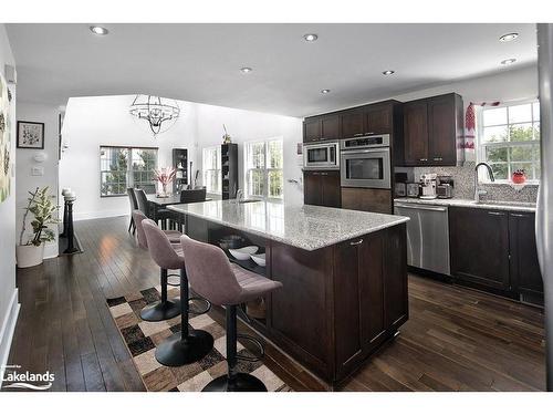 183 Alta Road, The Blue Mountains, ON - Indoor Photo Showing Kitchen With Upgraded Kitchen