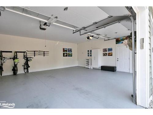 183 Alta Road, The Blue Mountains, ON - Indoor Photo Showing Garage