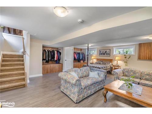 3628 Bayou Road, Severn, ON - Indoor Photo Showing Living Room