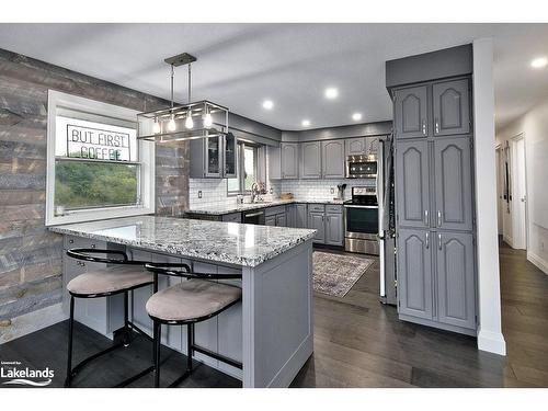 317575 3Rd Line, Meaford, ON - Indoor Photo Showing Kitchen With Upgraded Kitchen