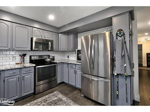 317575 3Rd Line, Meaford, ON - Indoor Photo Showing Kitchen With Stainless Steel Kitchen With Upgraded Kitchen