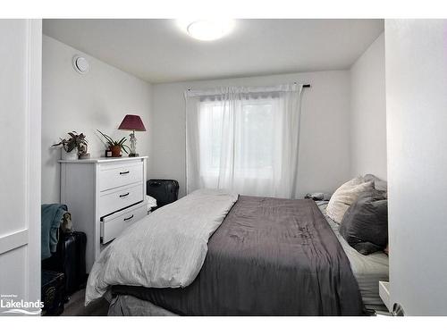 317575 3Rd Line, Meaford, ON - Indoor Photo Showing Bedroom