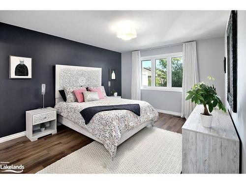 108 Warbler Way, Thornbury, ON - Indoor Photo Showing Bedroom