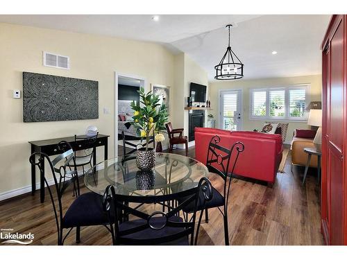 108 Warbler Way, Thornbury, ON - Indoor Photo Showing Dining Room